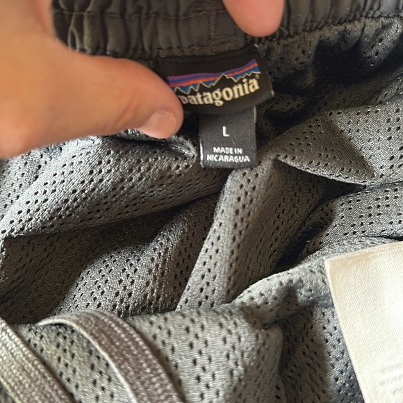 Patagonia men’s gray swim bottoms size large - Picture 4 of 4